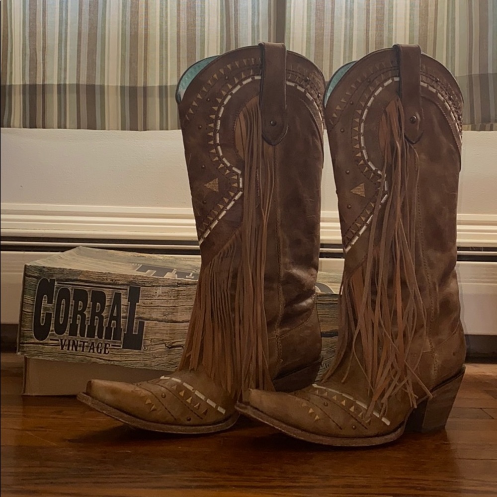 Corral fringe boots